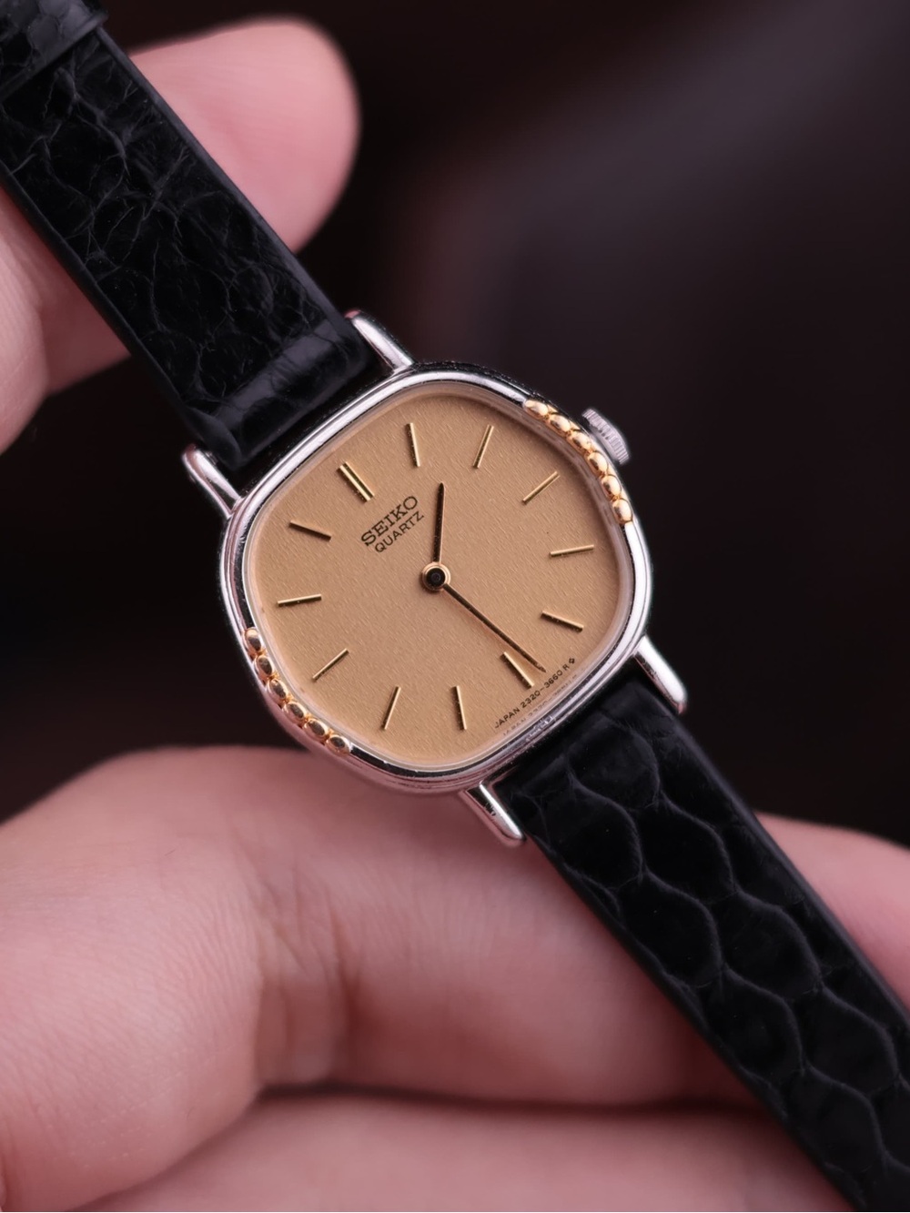 Vintage 1982 Seiko Quartz 2320-6840 Women’s Watch